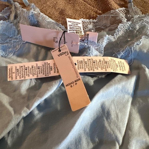 NWT VICTORIA’S SECRET 2 PIECE SLEEP SET - Picture 3 of 6